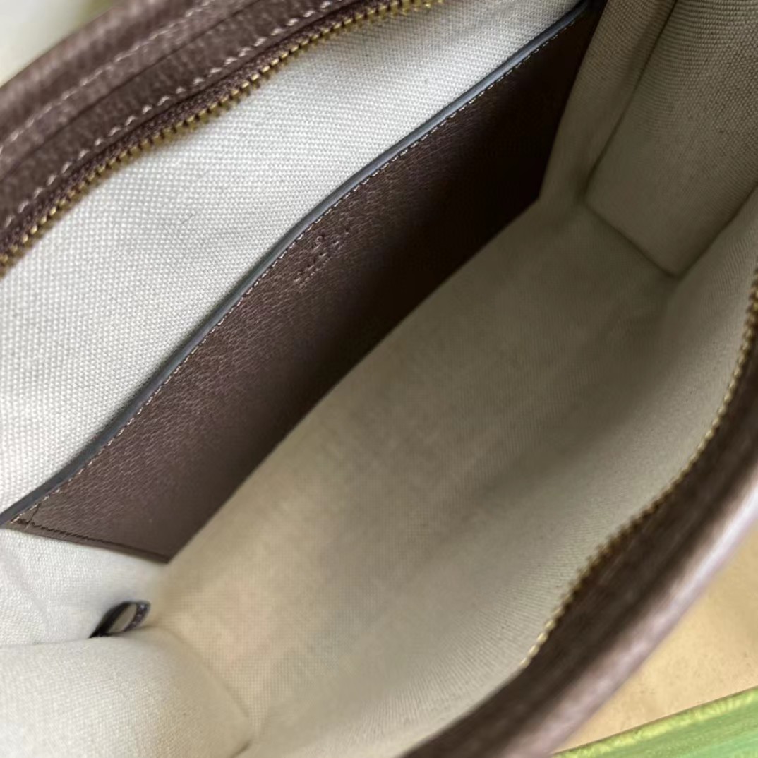 Gucci Jumbo GG Pouch(26-20-6CM) - DopestKickz