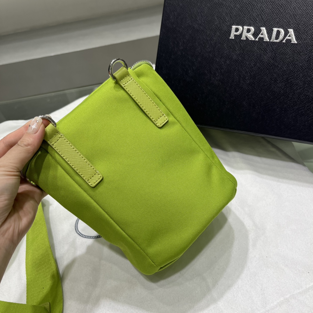 Prada Canvas Shoulder Bag(21-15-15cm)   2VH147 - DopestKickz