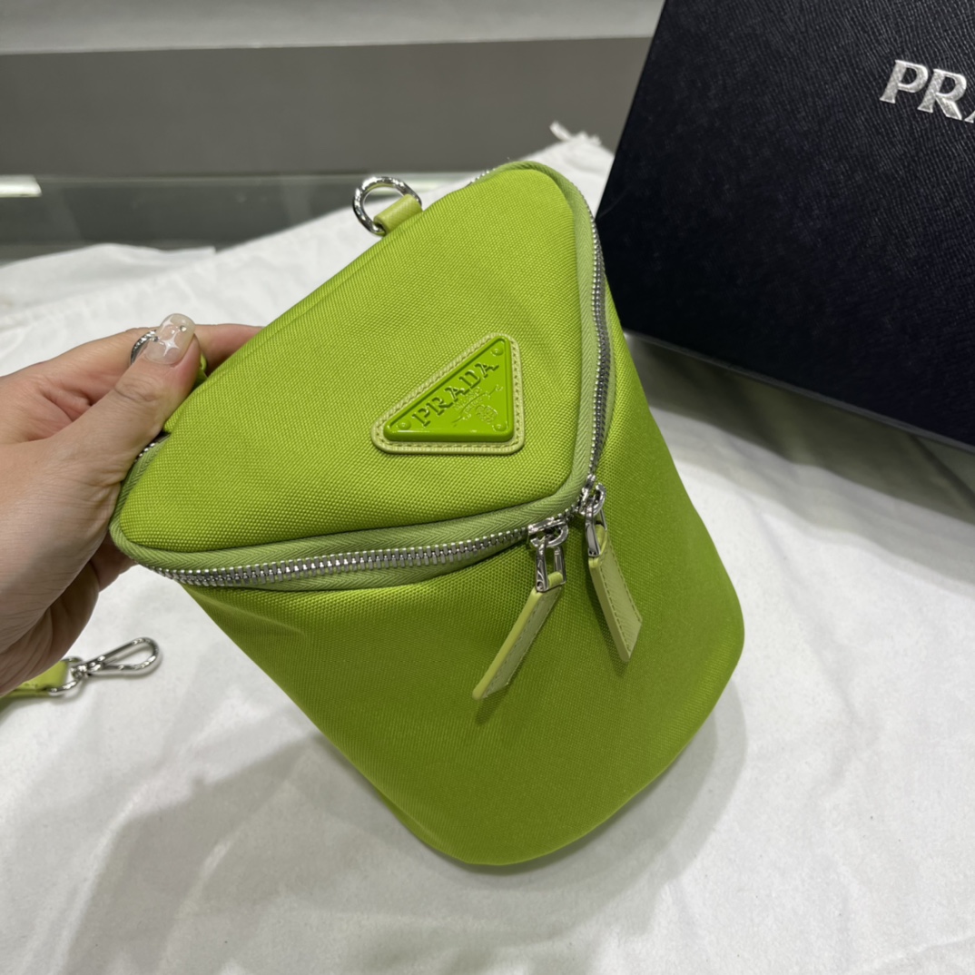 Prada Canvas Shoulder Bag(21-15-15cm)   2VH147 - DopestKickz