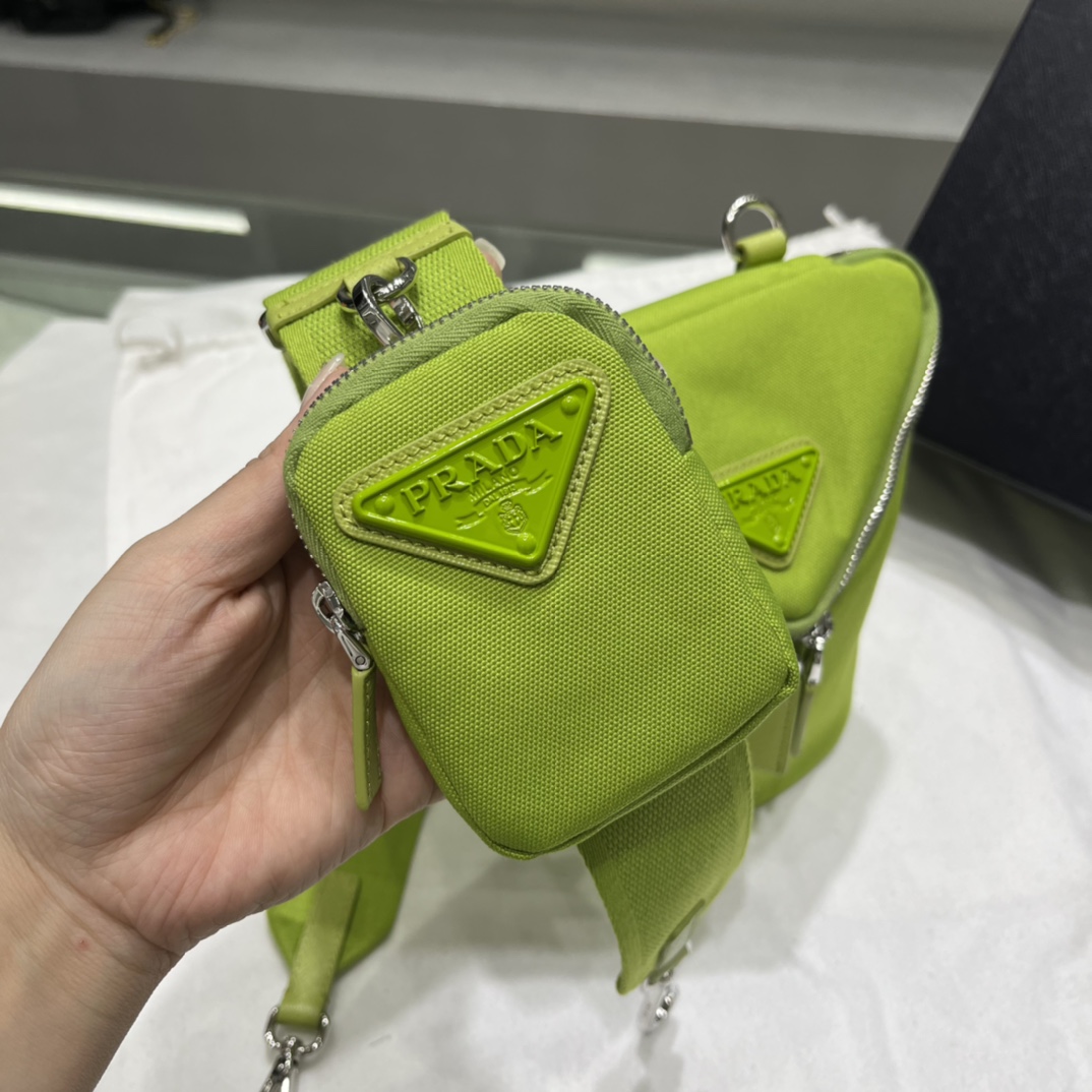 Prada Canvas Shoulder Bag(21-15-15cm)   2VH147 - DopestKickz