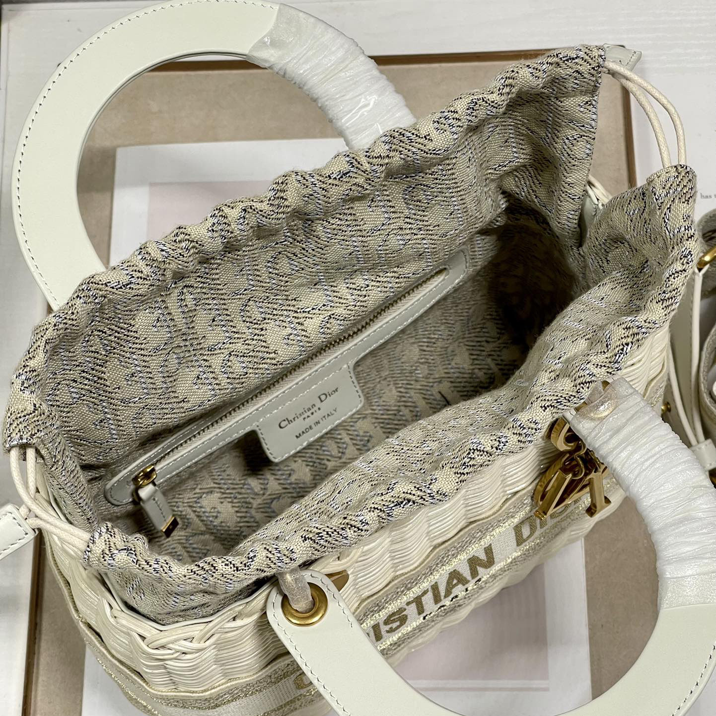 Dior Medium Lady Dior Bag(24-20-11cm) - DopestKickz