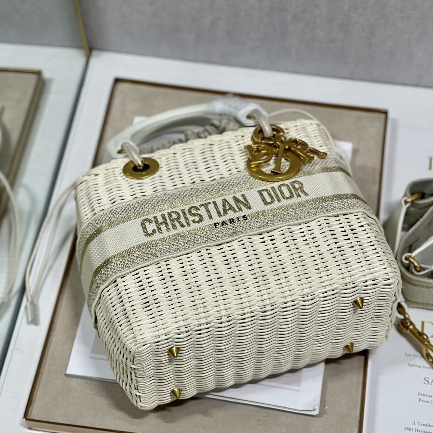 Dior Medium Lady Dior Bag(24-20-11cm) - DopestKickz