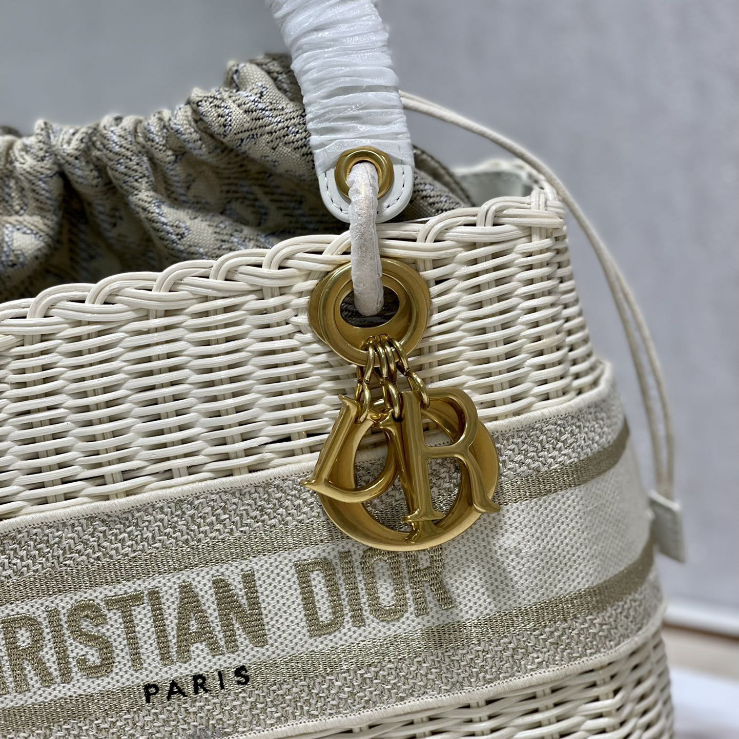 Dior Medium Lady Dior Bag(24-20-11cm) - DopestKickz