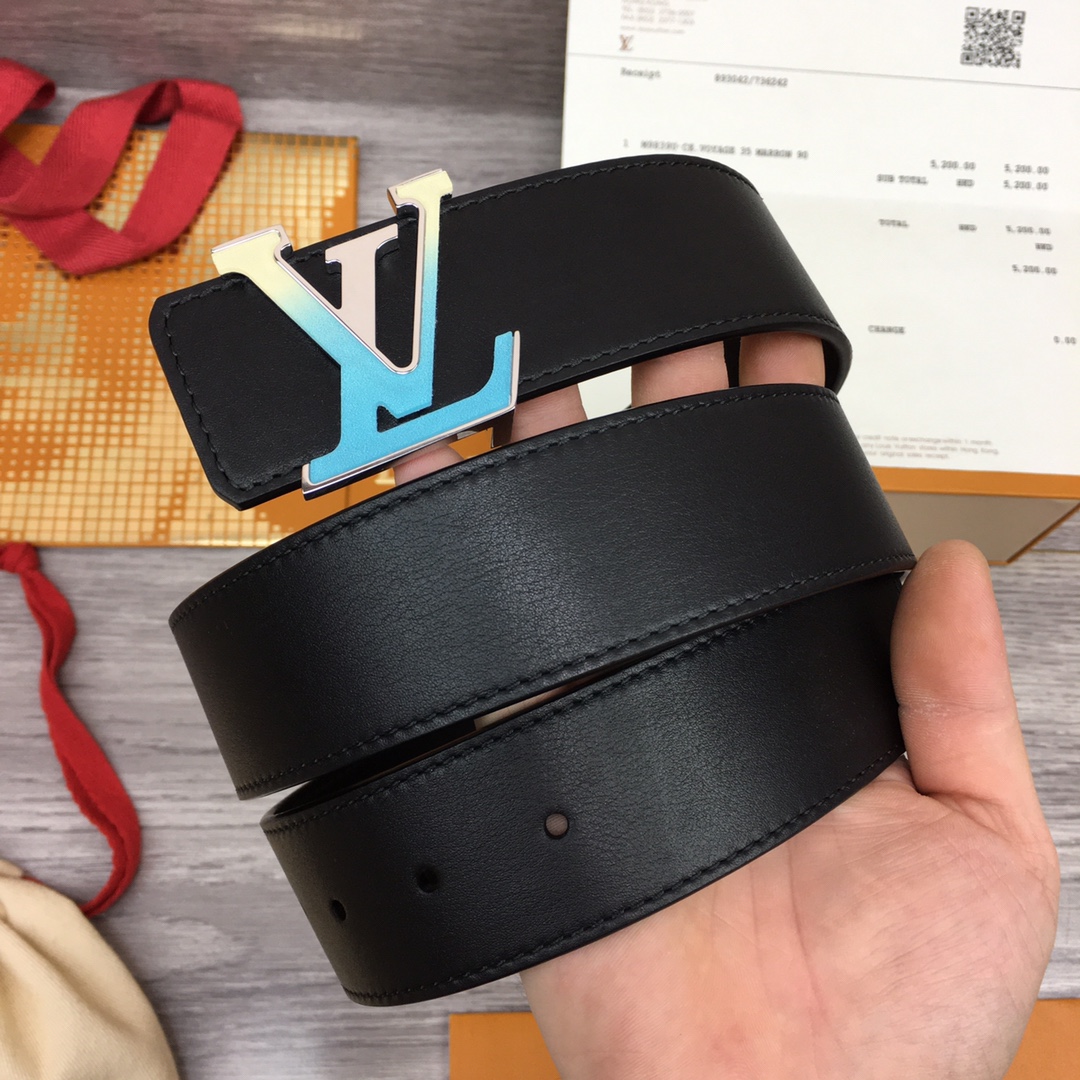 Louis Vuitton Shape 40MM Reversible Belt - DopestKickz