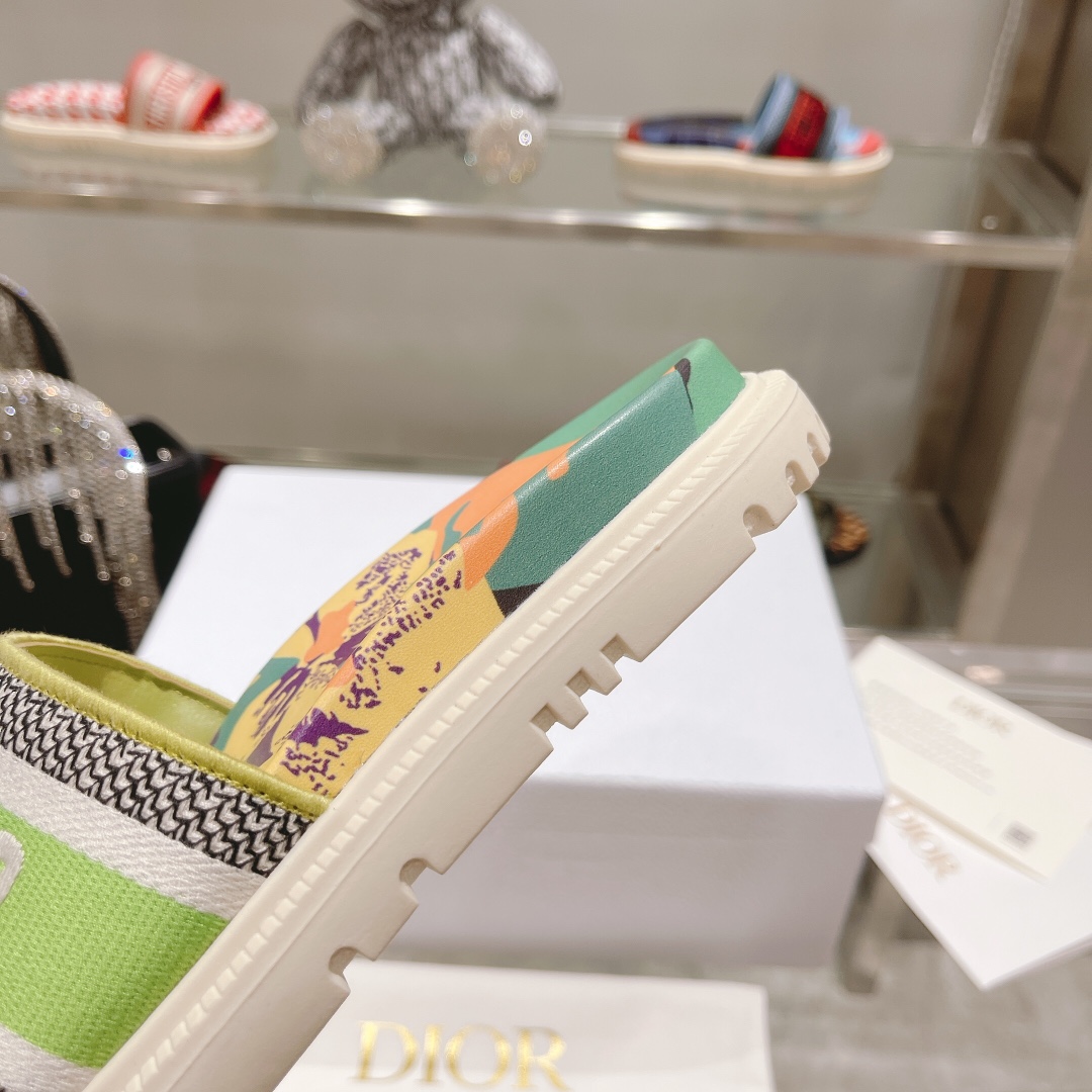 Dior Dway Slide - DopestKickz