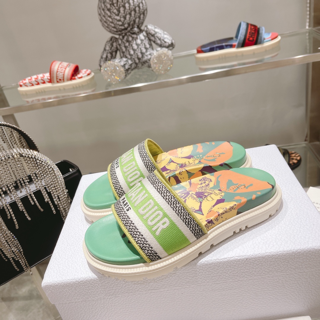 Dior Dway Slide - DopestKickz