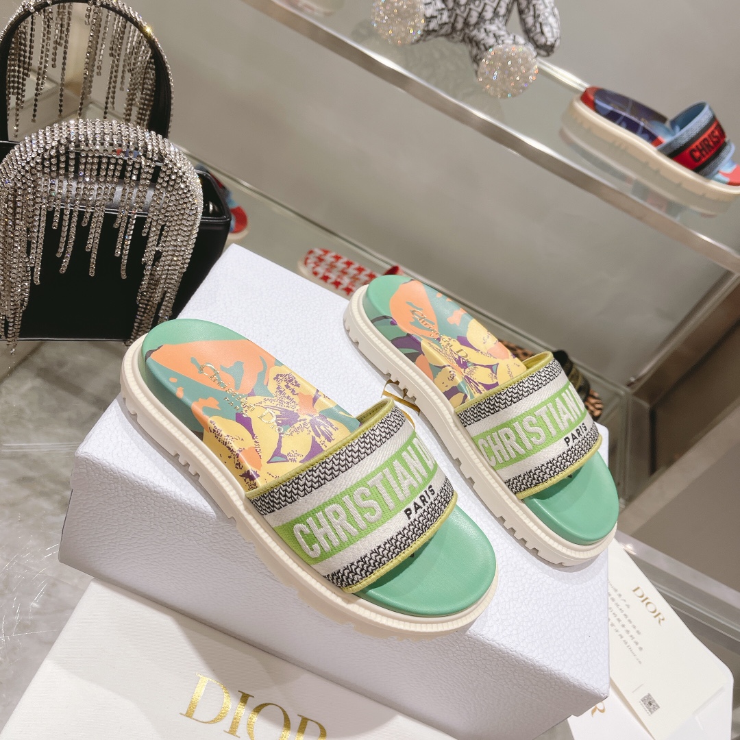Dior Dway Slide - DopestKickz