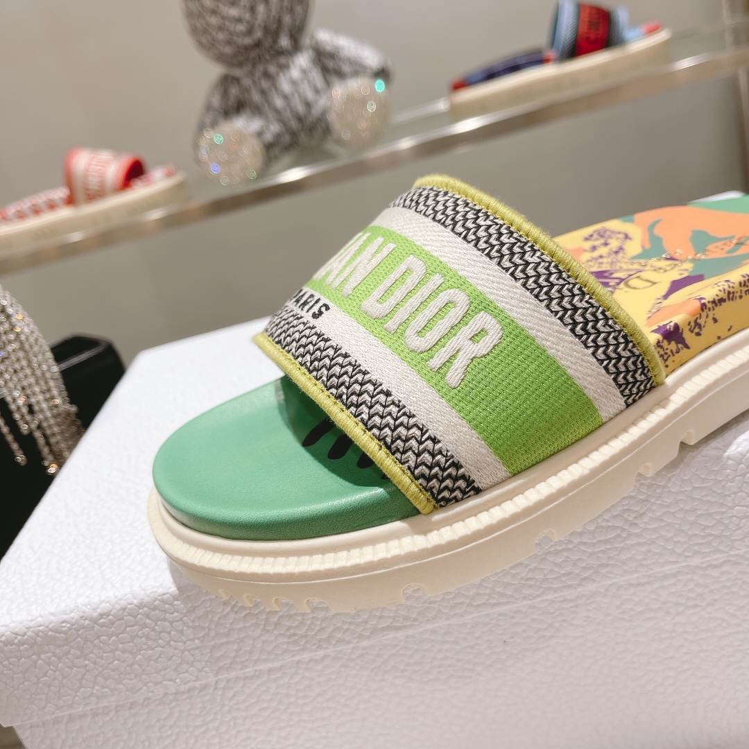 Dior Dway Slide - DopestKickz