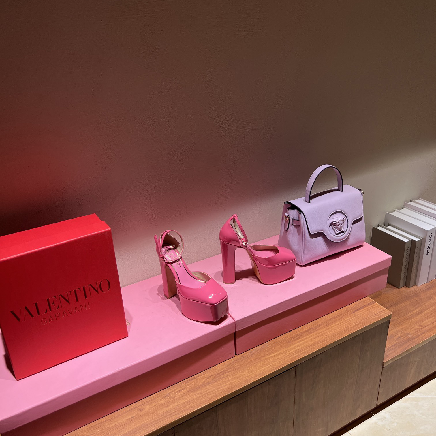 Valenti Garavani Tan-Go Platform Pump In Patent Leather  155 MM - DopestKickz