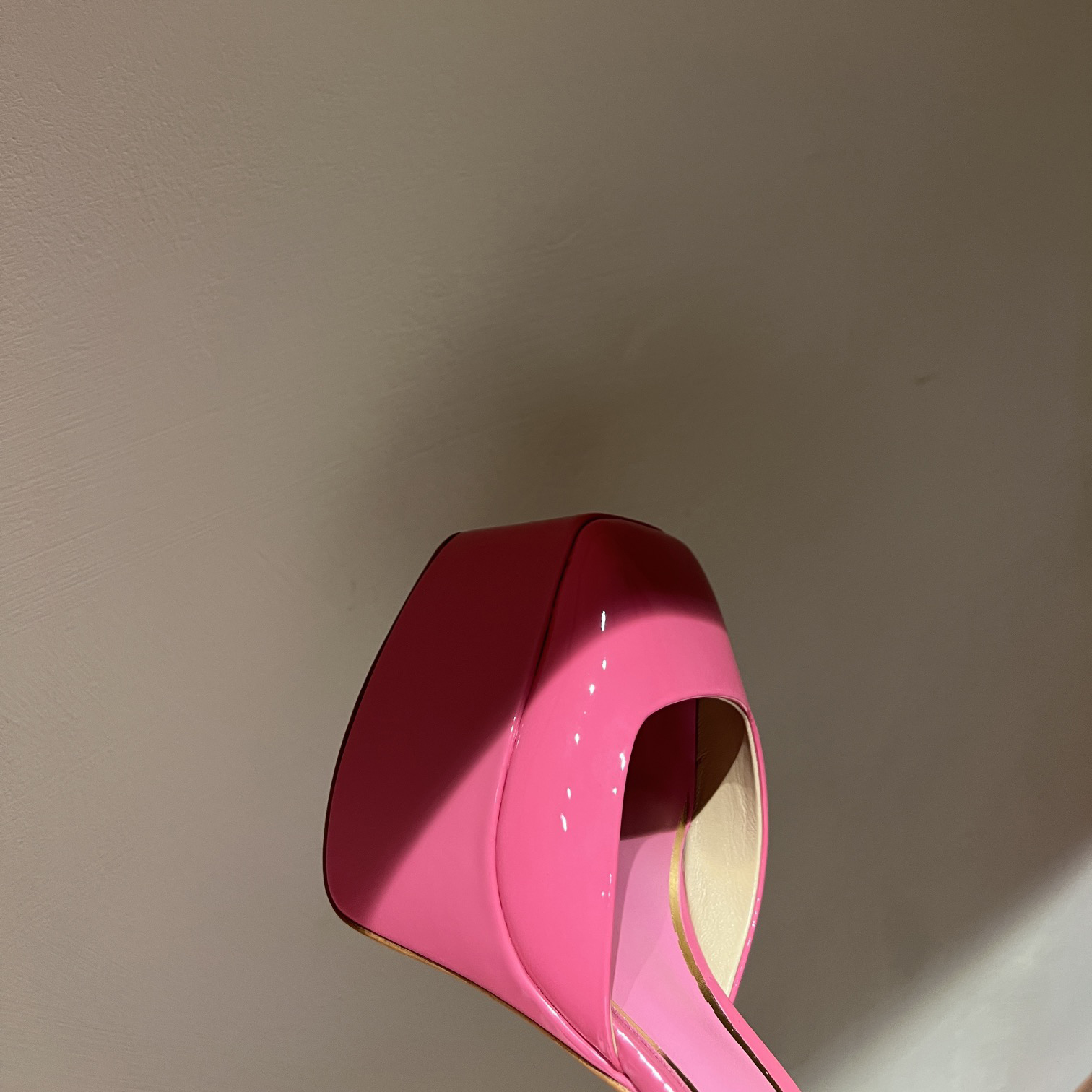 Valenti Garavani Tan-Go Platform Pump In Patent Leather  155 MM - DopestKickz