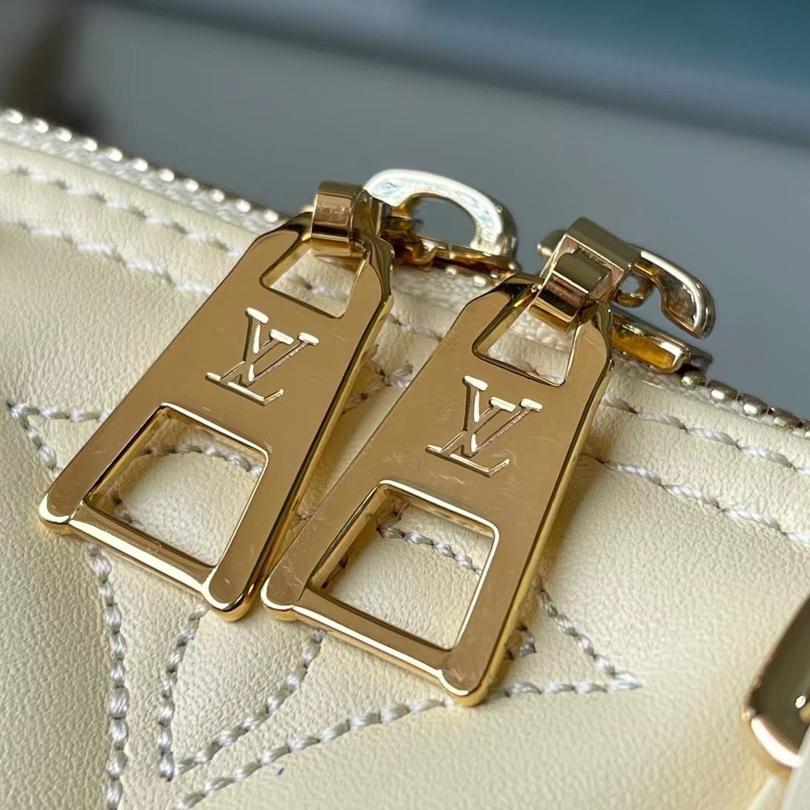 Louis Vuitton Alma BB Handbag(24.5-18-12CM)  M59821 - DopestKickz