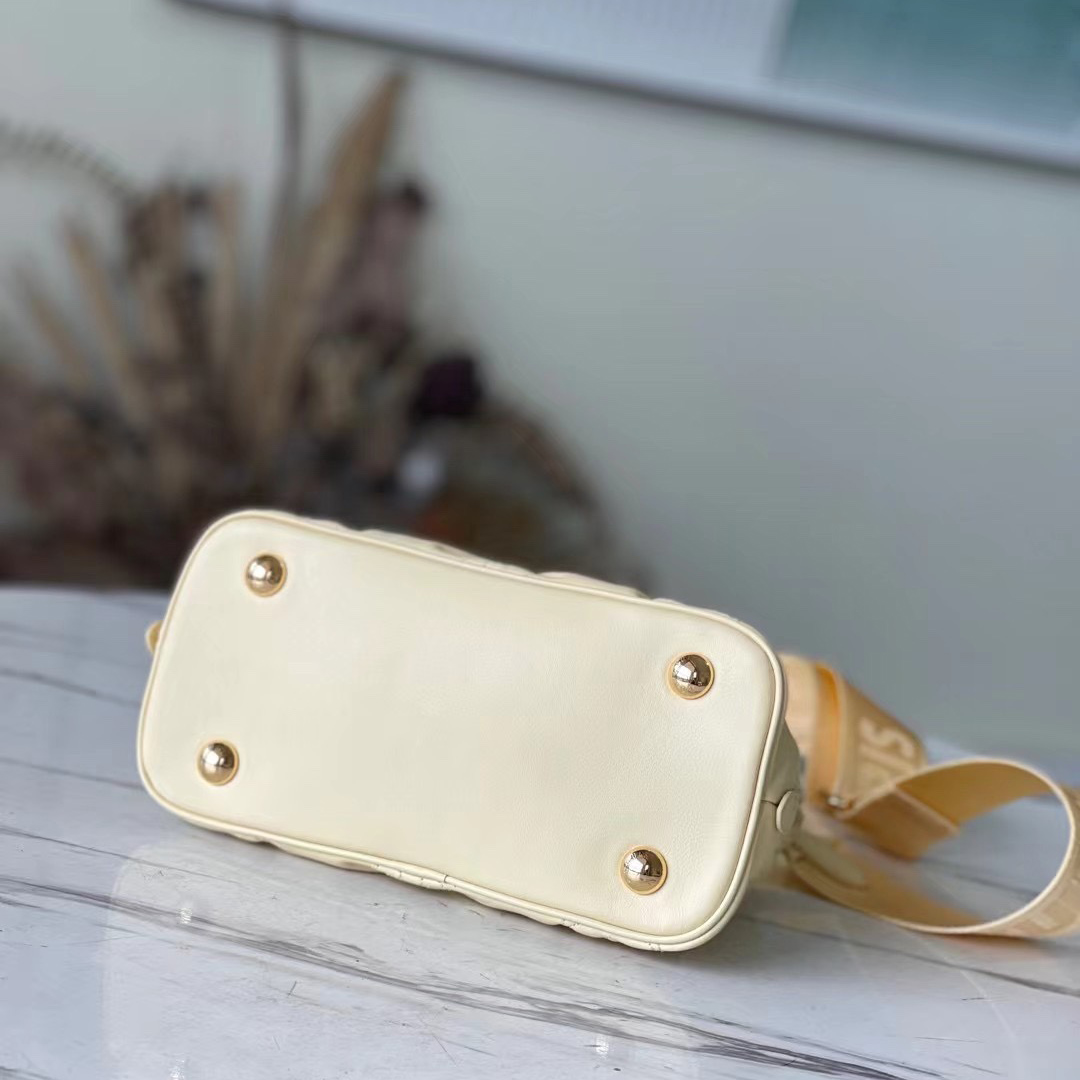 Louis Vuitton Alma BB Handbag(24.5-18-12CM)  M59821 - DopestKickz