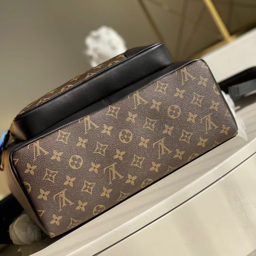 Louis Vuitton Dean Backpack(31-41.5-15cm)   M45335 - DopestKickz