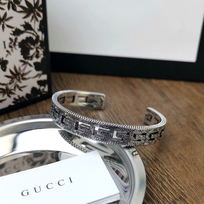 Gucci Silver Bracelet With Square G - DopestKickz