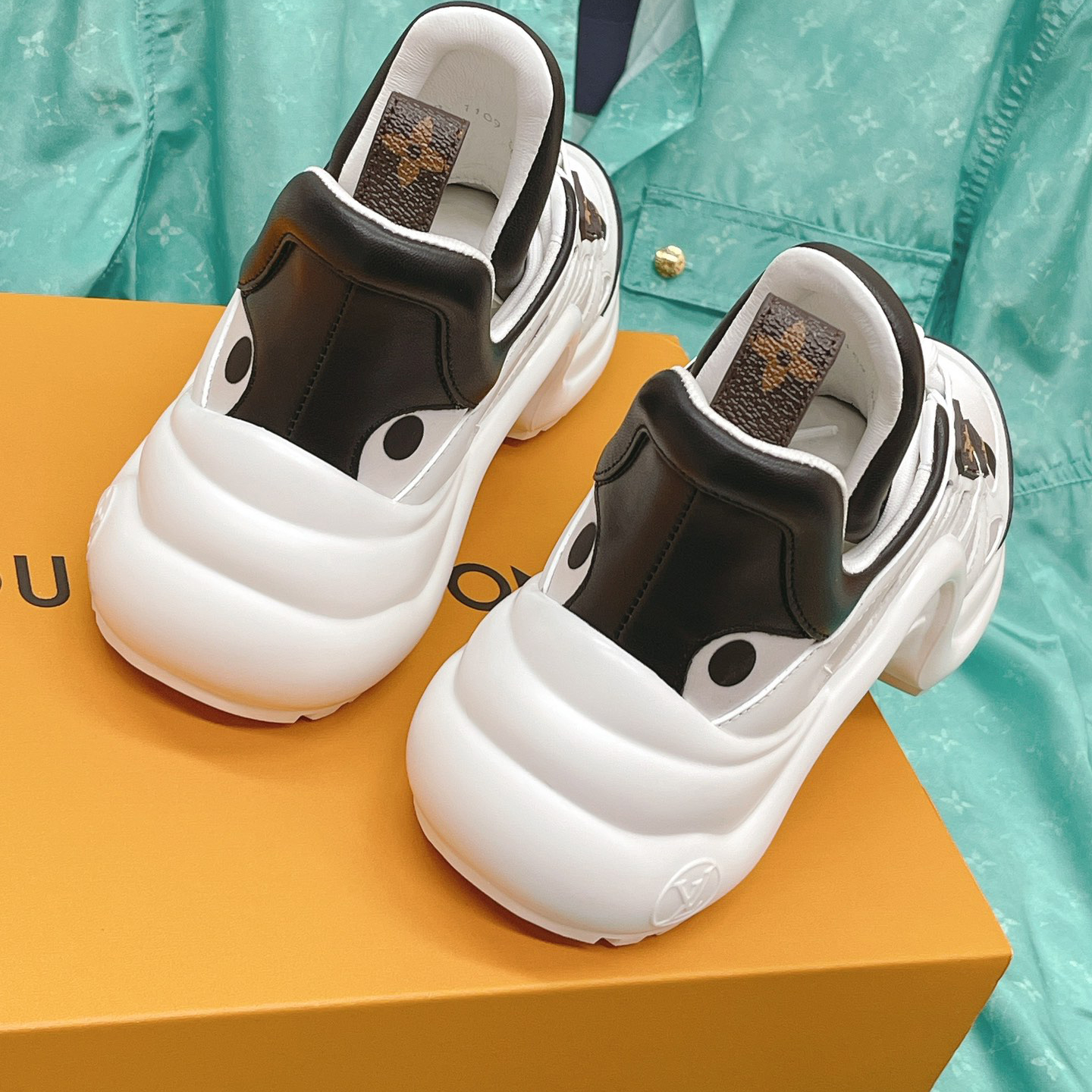 Louis Vuitton LV Archlight Sneaker     1AA0ON - DopestKickz