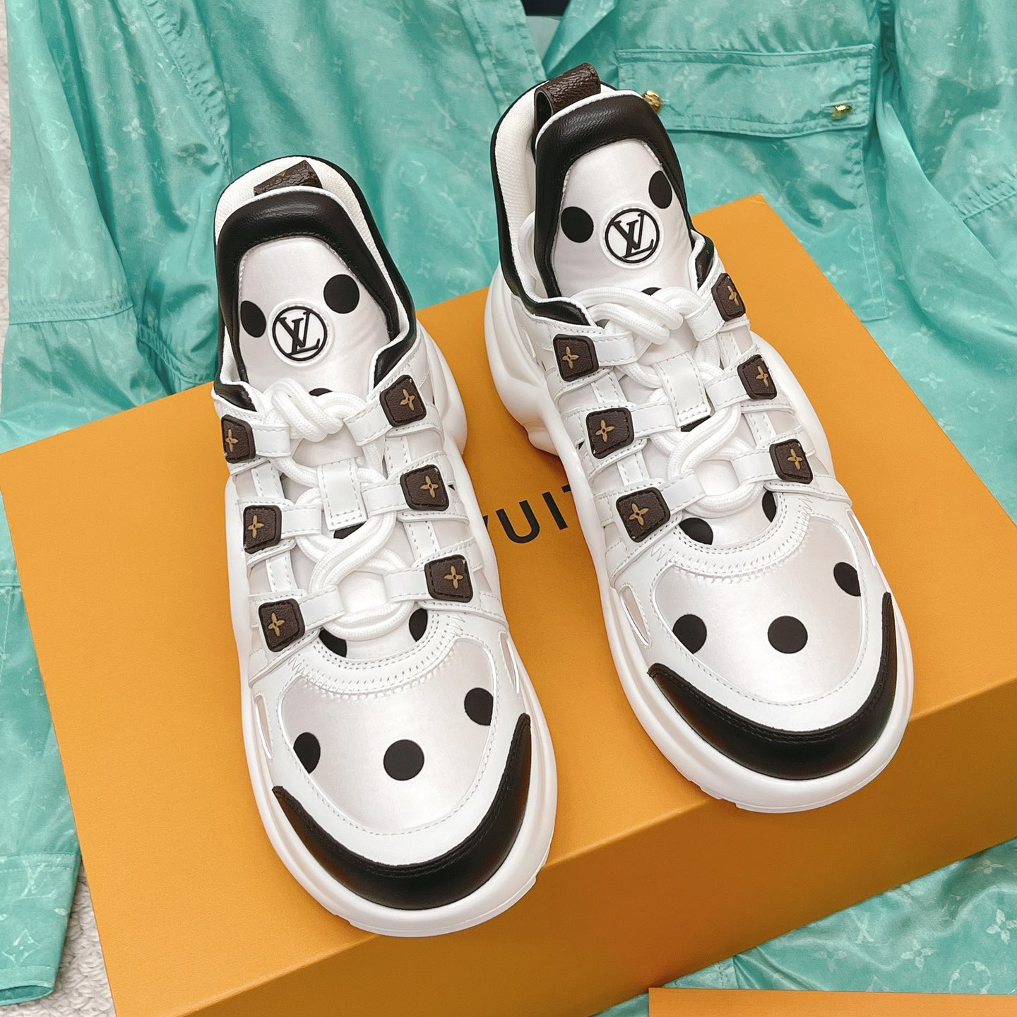 Louis Vuitton LV Archlight Sneaker     1AA0ON - DopestKickz