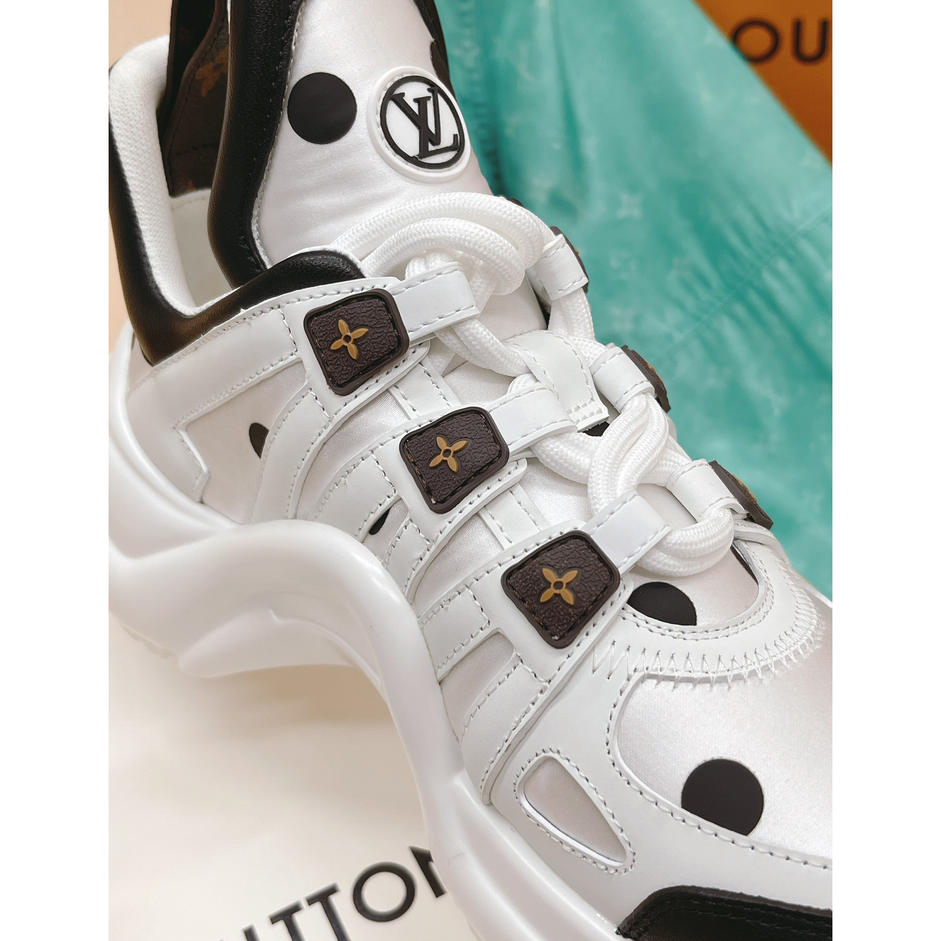 Louis Vuitton LV Archlight Sneaker     1AA0ON - DopestKickz