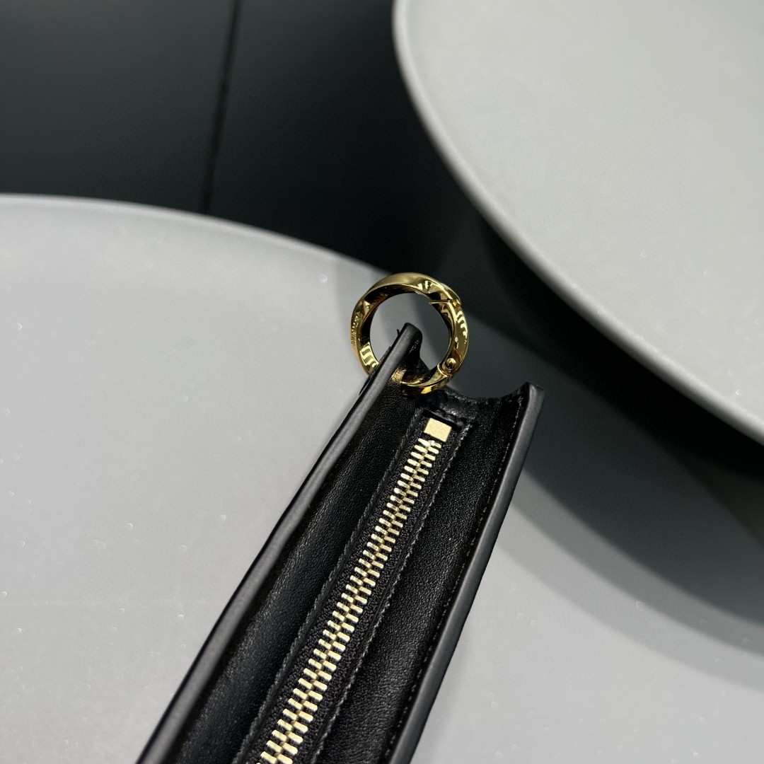 Jacquemus La Vague Ocean Curve Shoulder Bag(33-14.5-6cm) - DopestKickz