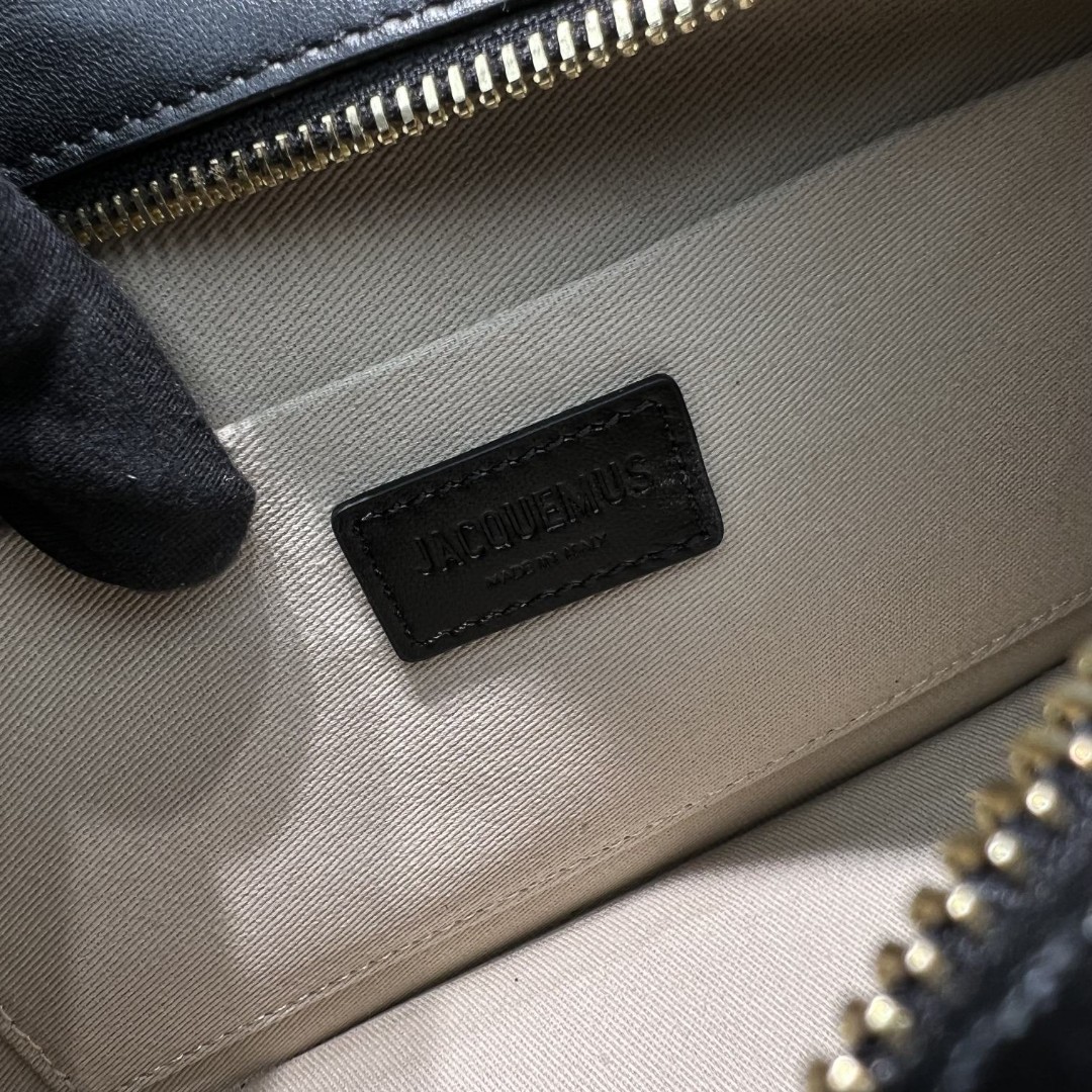 Jacquemus La Vague Ocean Curve Shoulder Bag(33-14.5-6cm) - DopestKickz