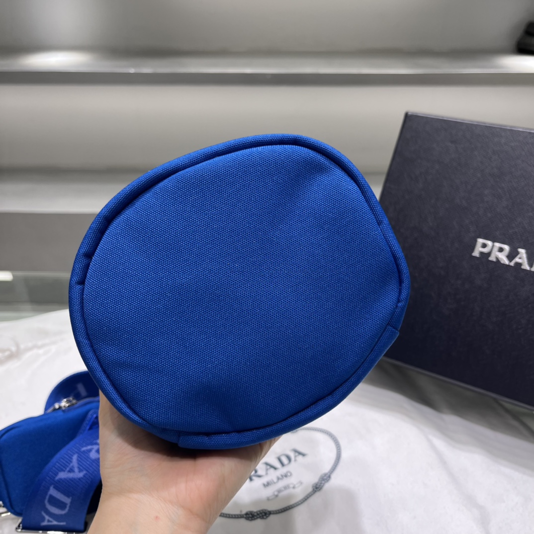Prada Canvas Shoulder Bag(21-15-15cm)   2VH147 - DopestKickz