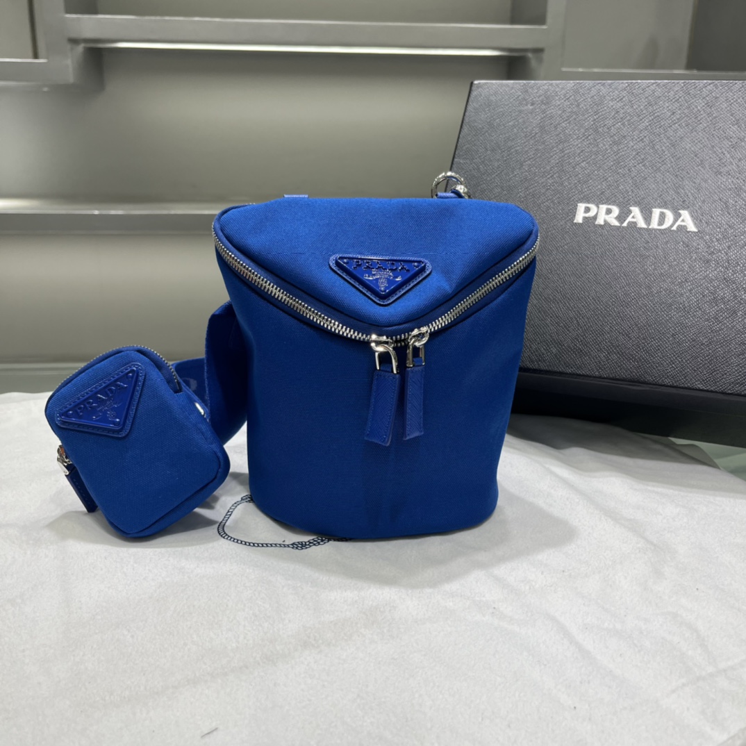 Prada Canvas Shoulder Bag(21-15-15cm)   2VH147 - DopestKickz