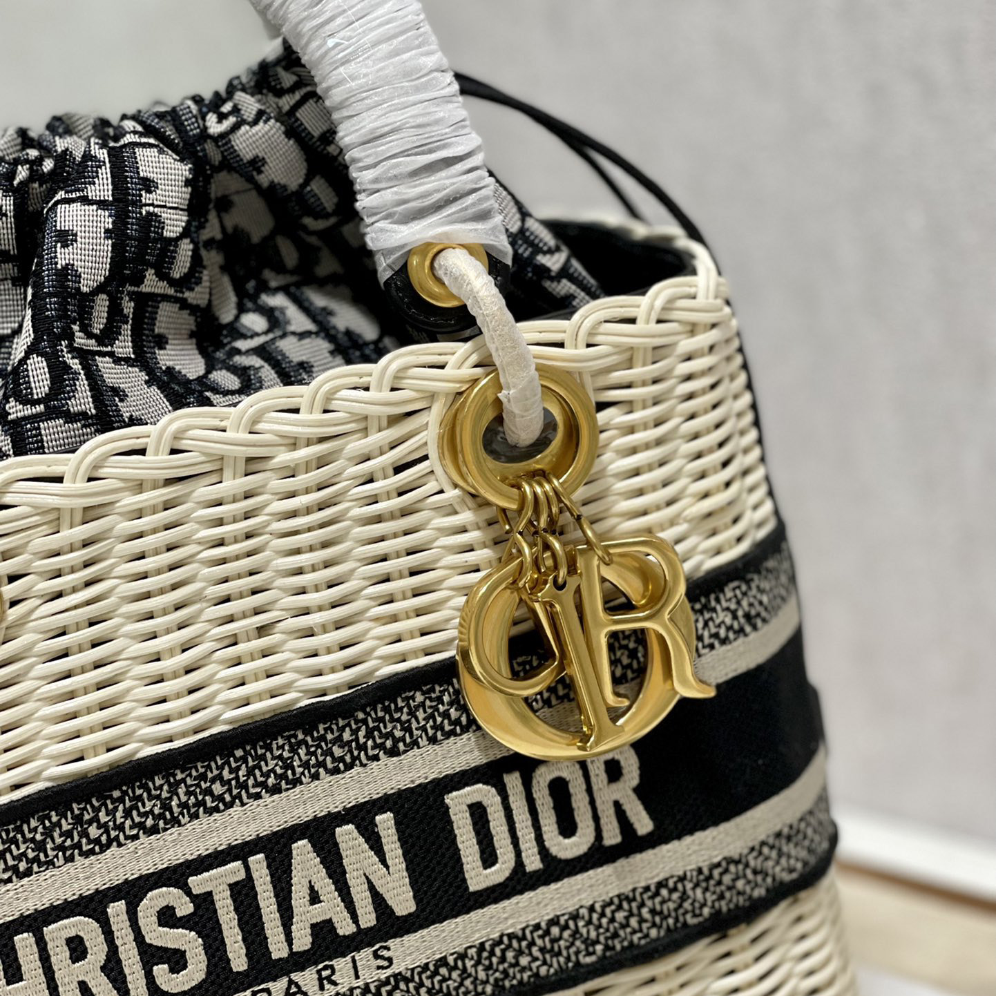 Dior Medium Lady Dior Bag(24-20-11cm) - DopestKickz