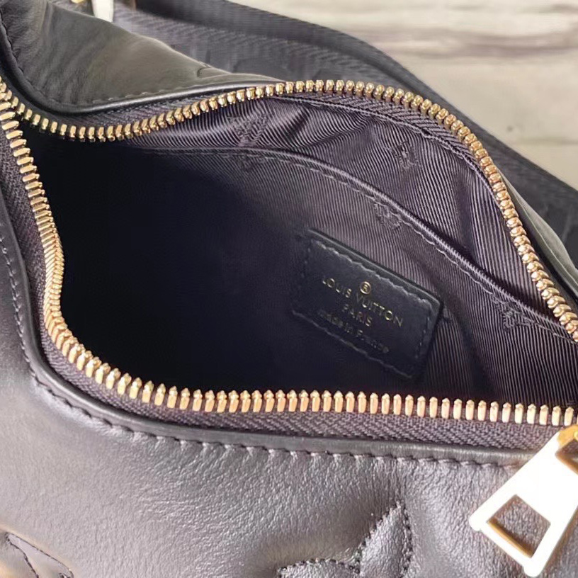 Louis Vuitton Over The Moon Shoulder Bag(27.5-16-7CM)  m59799 - DopestKickz