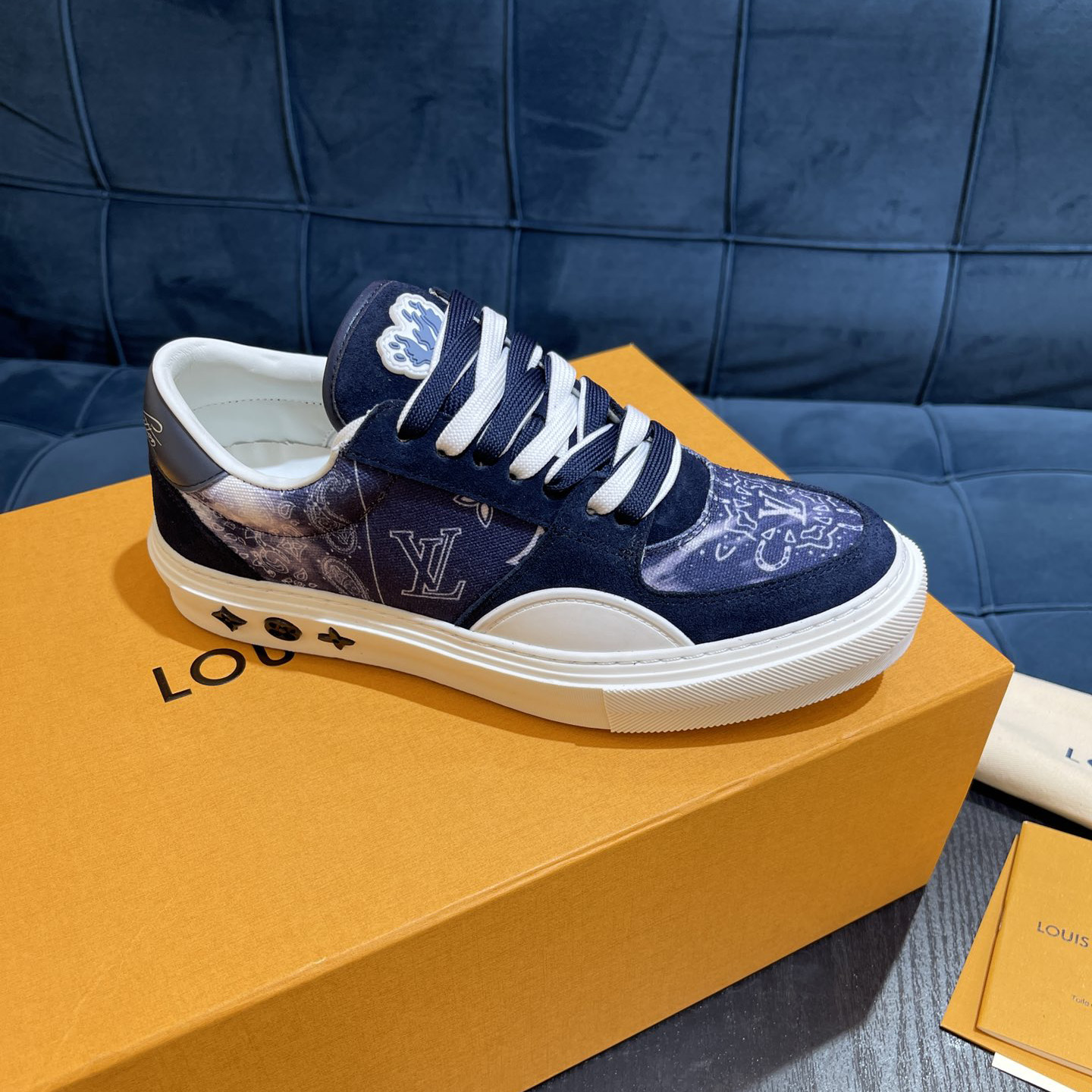 Louis Vuitton LV Ollie Sneaker       1AA7ME - DopestKickz