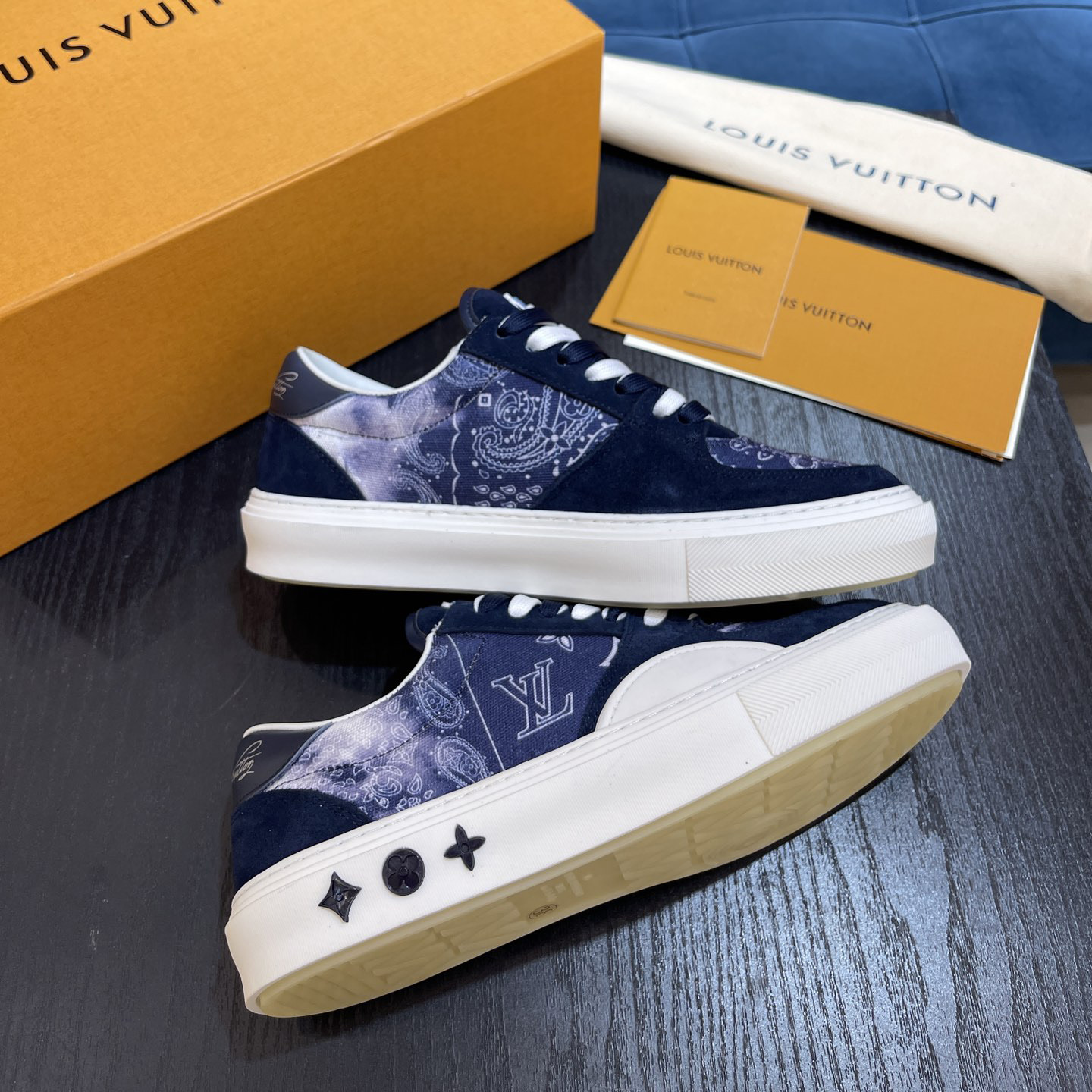 Louis Vuitton LV Ollie Sneaker       1AA7ME - DopestKickz