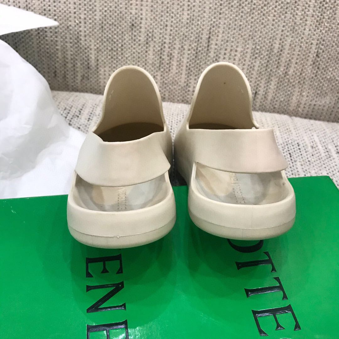 Bottega Veneta Puddle - DopestKickz