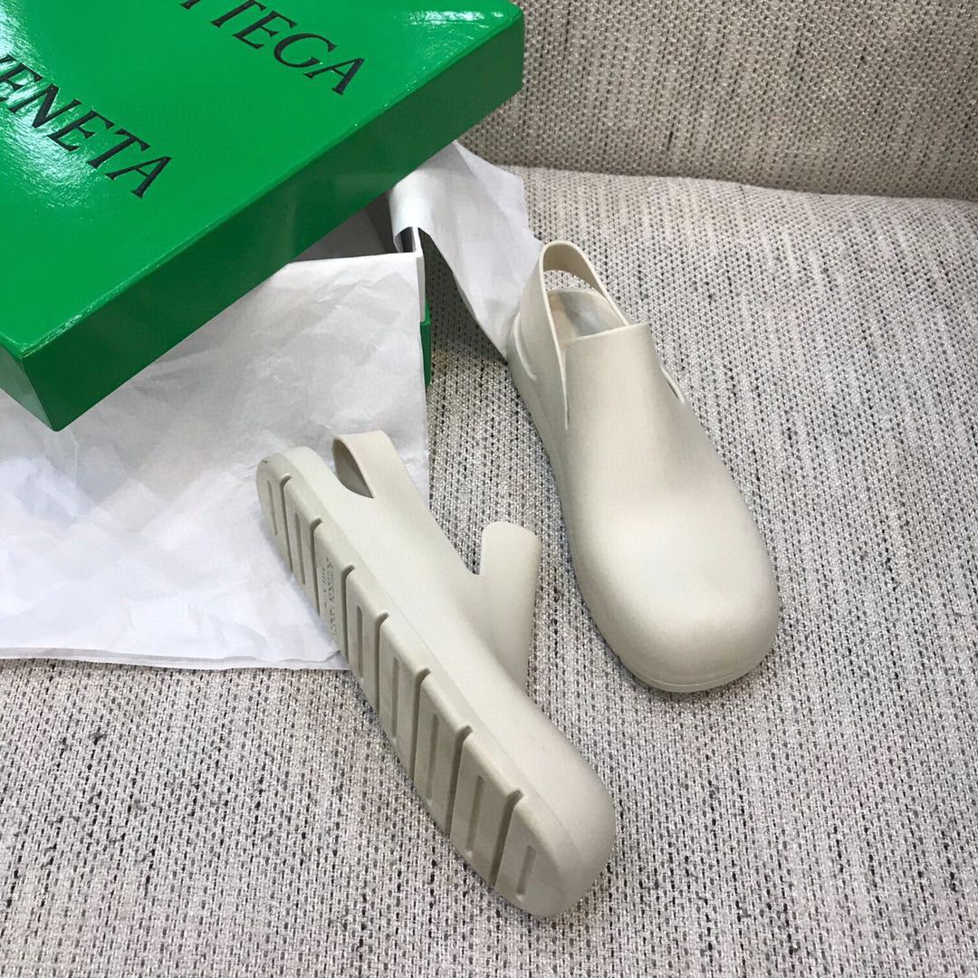 Bottega Veneta Puddle - DopestKickz