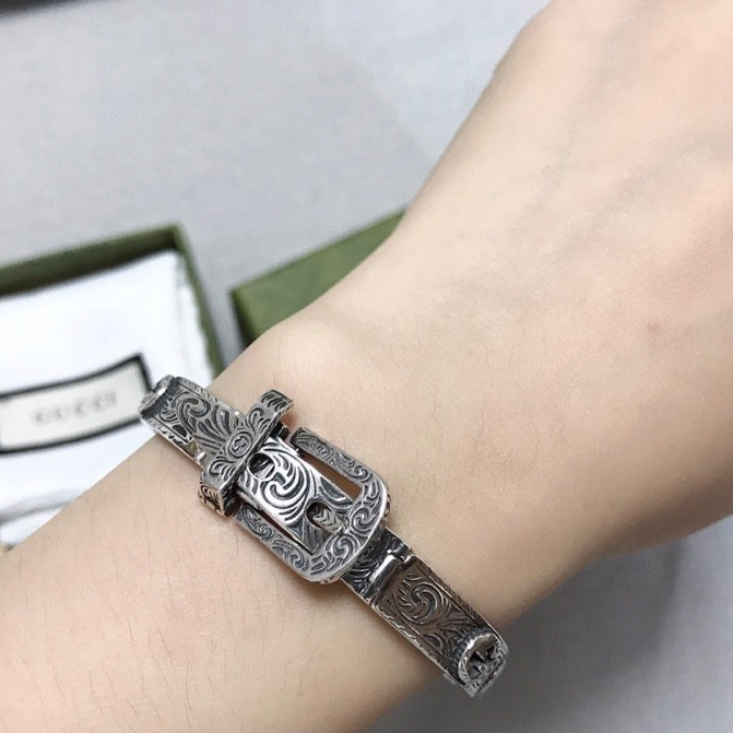 Gucci Silver Bracelet With Interlocking G - DopestKickz