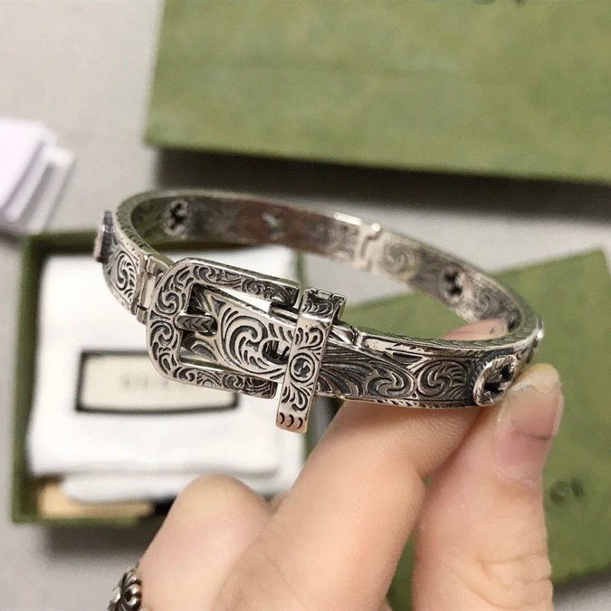 Gucci Silver Bracelet With Interlocking G - DopestKickz