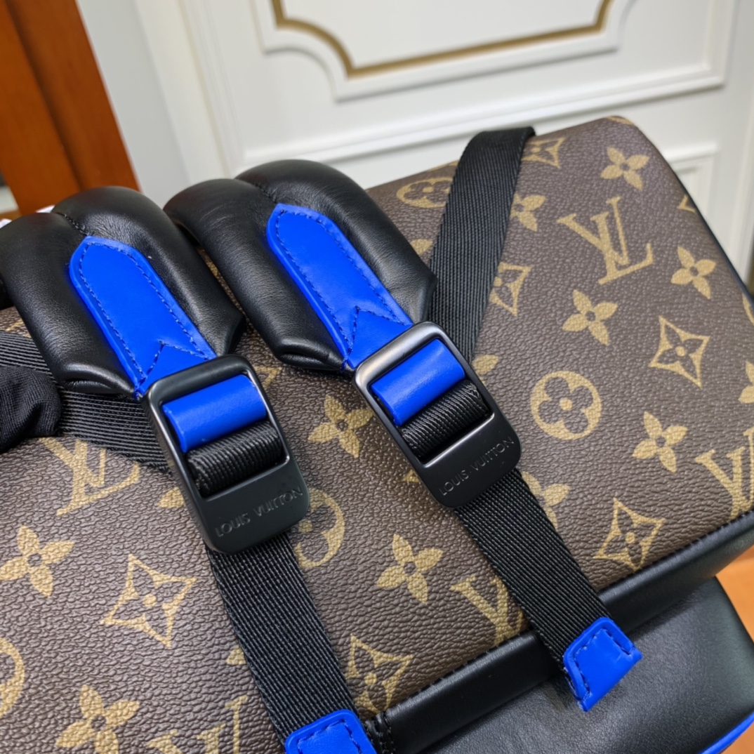 Louis Vuitton Dean Backpack(31-41.5-15cm)   M45867 - DopestKickz