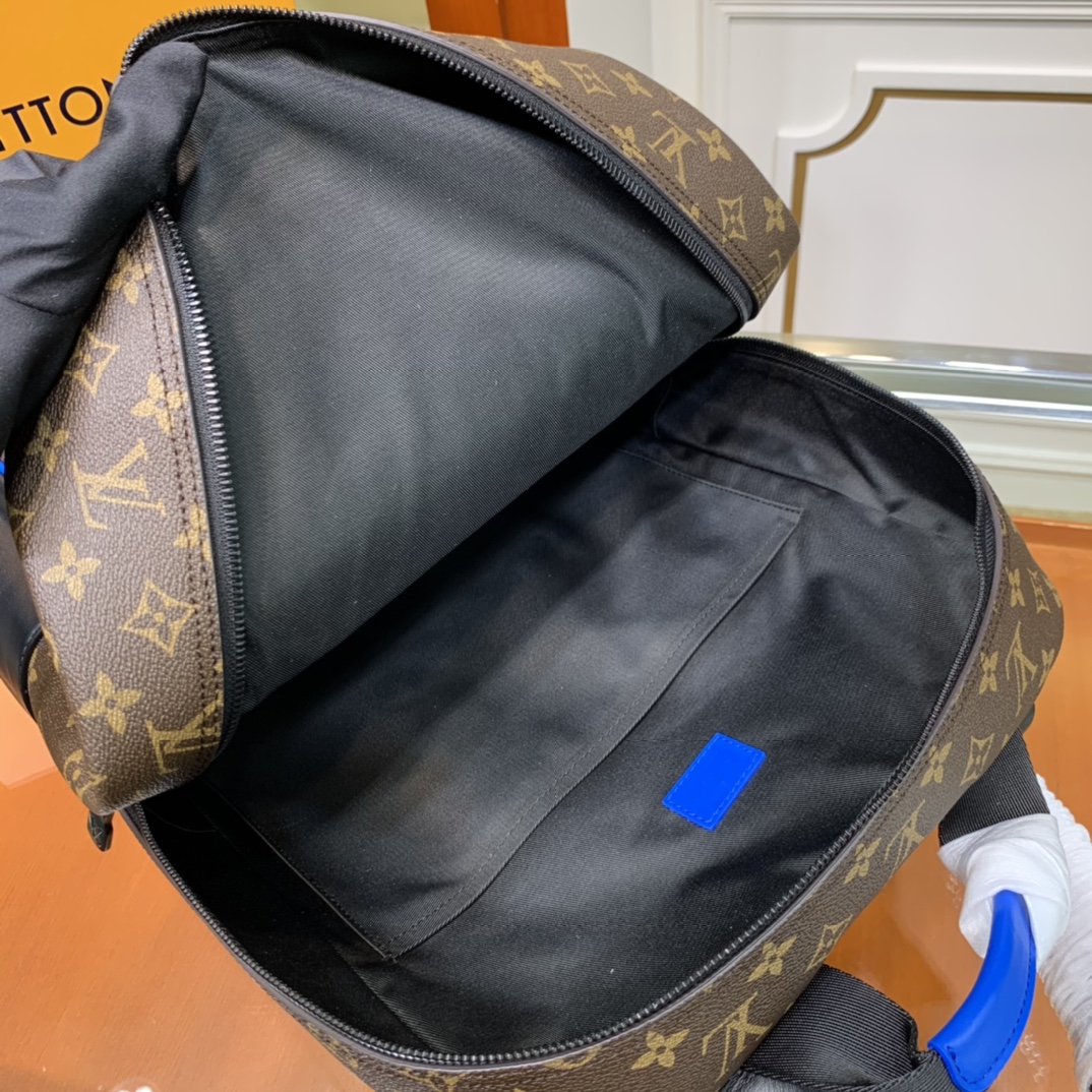 Louis Vuitton Dean Backpack(31-41.5-15cm)   M45867 - DopestKickz