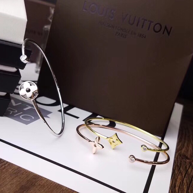 Louis Vuitton Idylle Blossom Twist Bracelet(Set Of Three) - DopestKickz