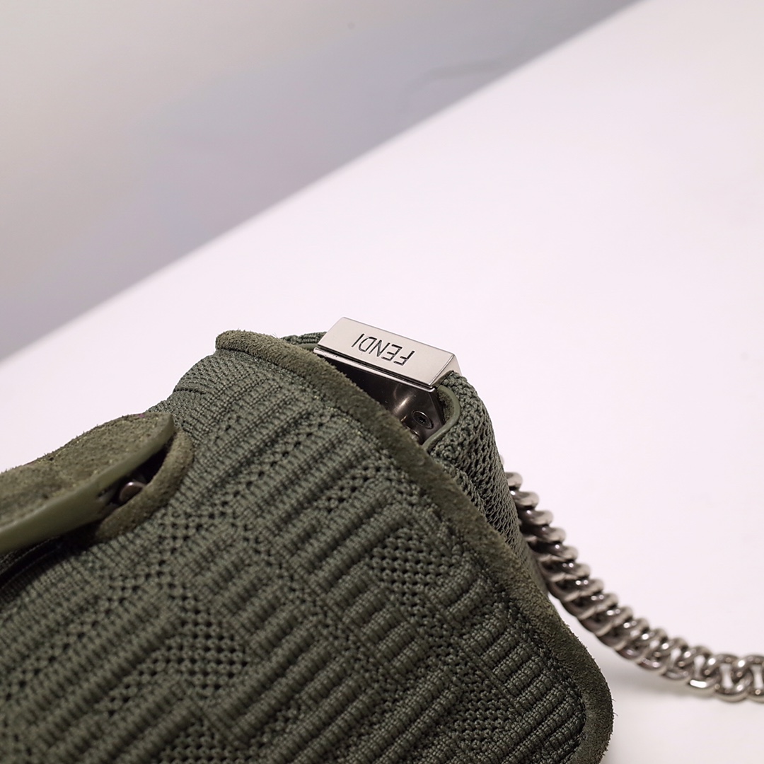 Fendi Iconic Medium Baguette Bag With Chain  (24-14.5-7CM)   8BR793 - DopestKickz