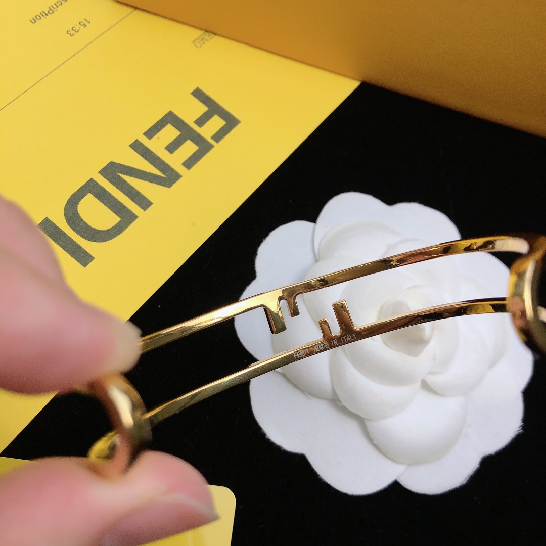 Fendi O’Lock Bracelet - DopestKickz