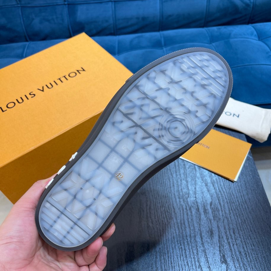 Louis Vuitton LV Ollie Sneaker     1A9YTQ - DopestKickz