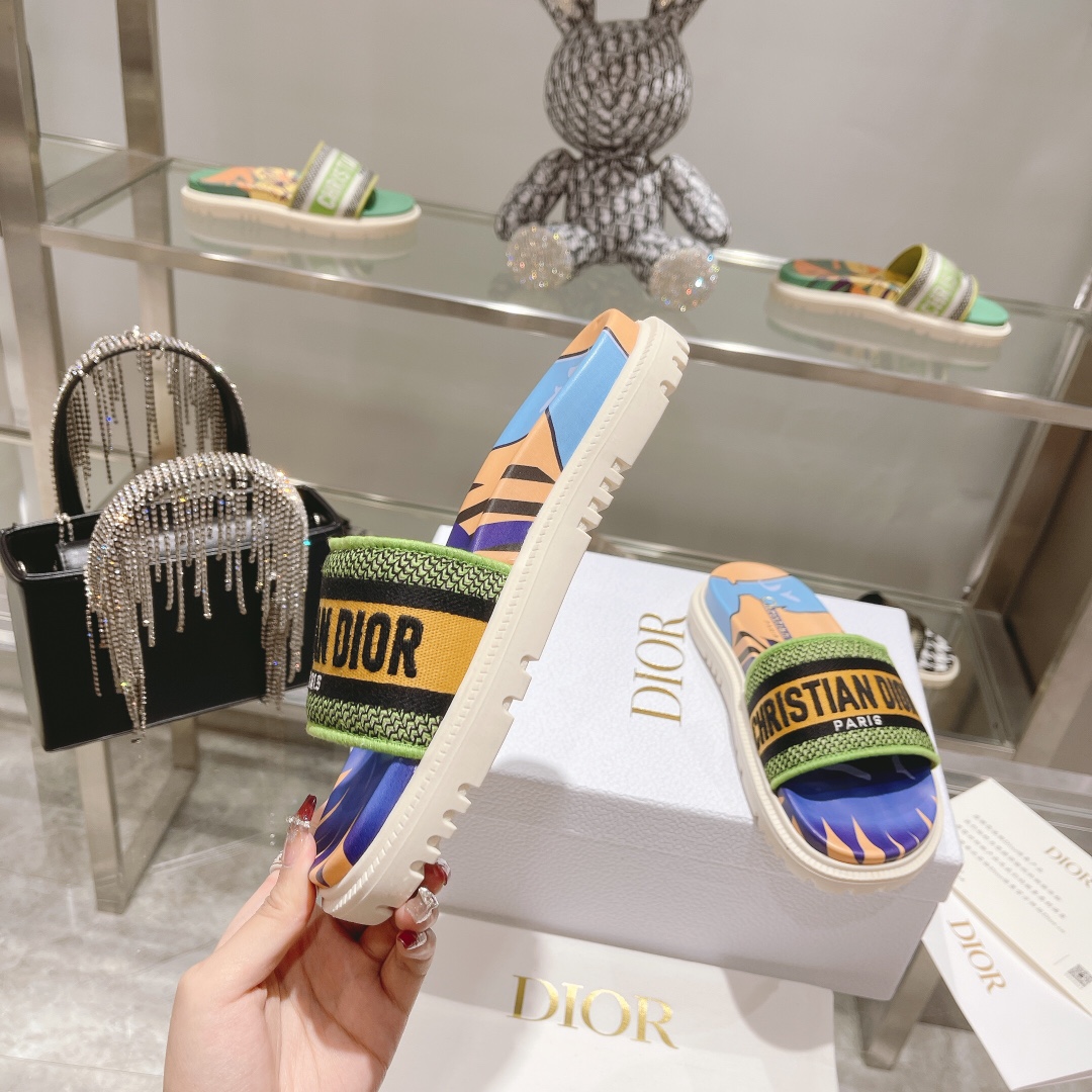 Dior Dway Slide - DopestKickz