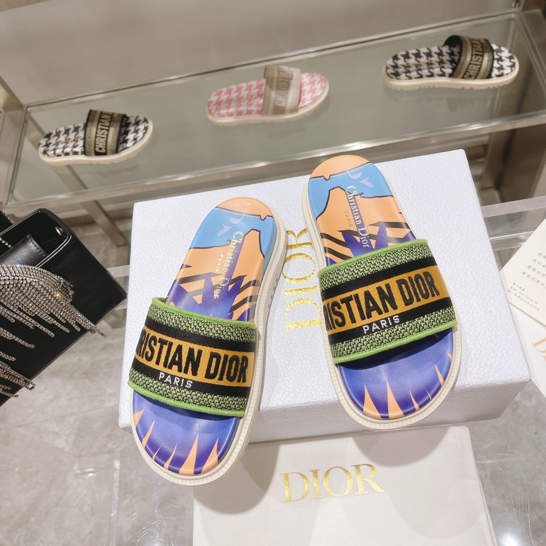 Dior Dway Slide - DopestKickz