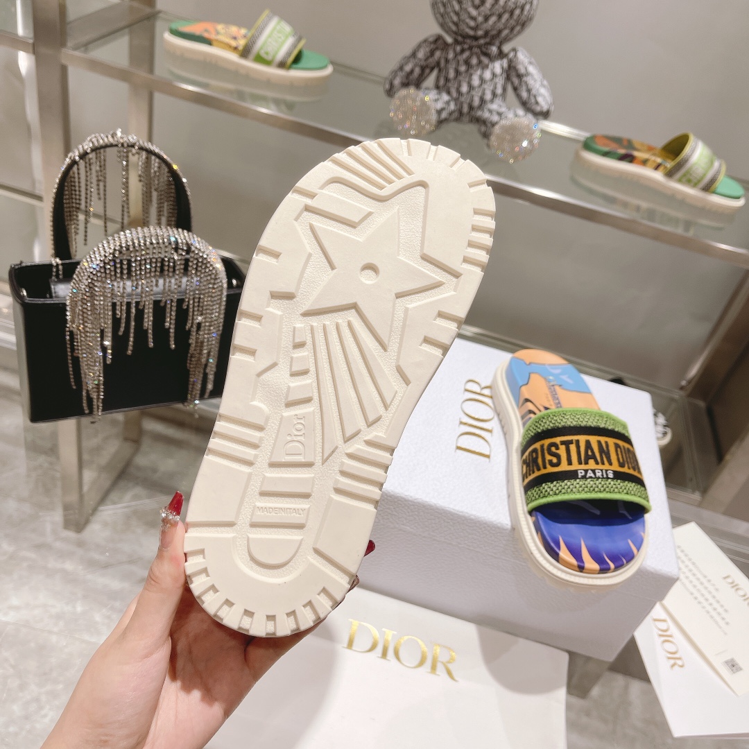 Dior Dway Slide - DopestKickz