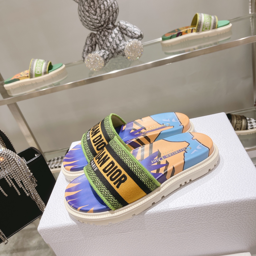 Dior Dway Slide - DopestKickz