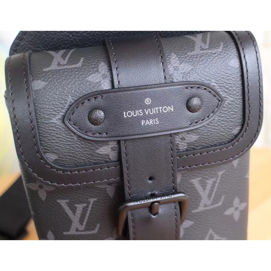 Louis Vuitton Saumur Slingbag(13-18-3.5CM)  M45912 - DopestKickz