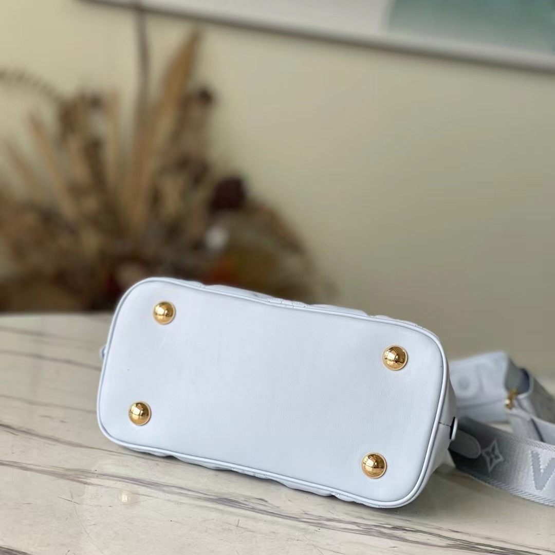 Louis Vuitton Alma BB Handbag(24.5-18-12CM)  M59822 - DopestKickz