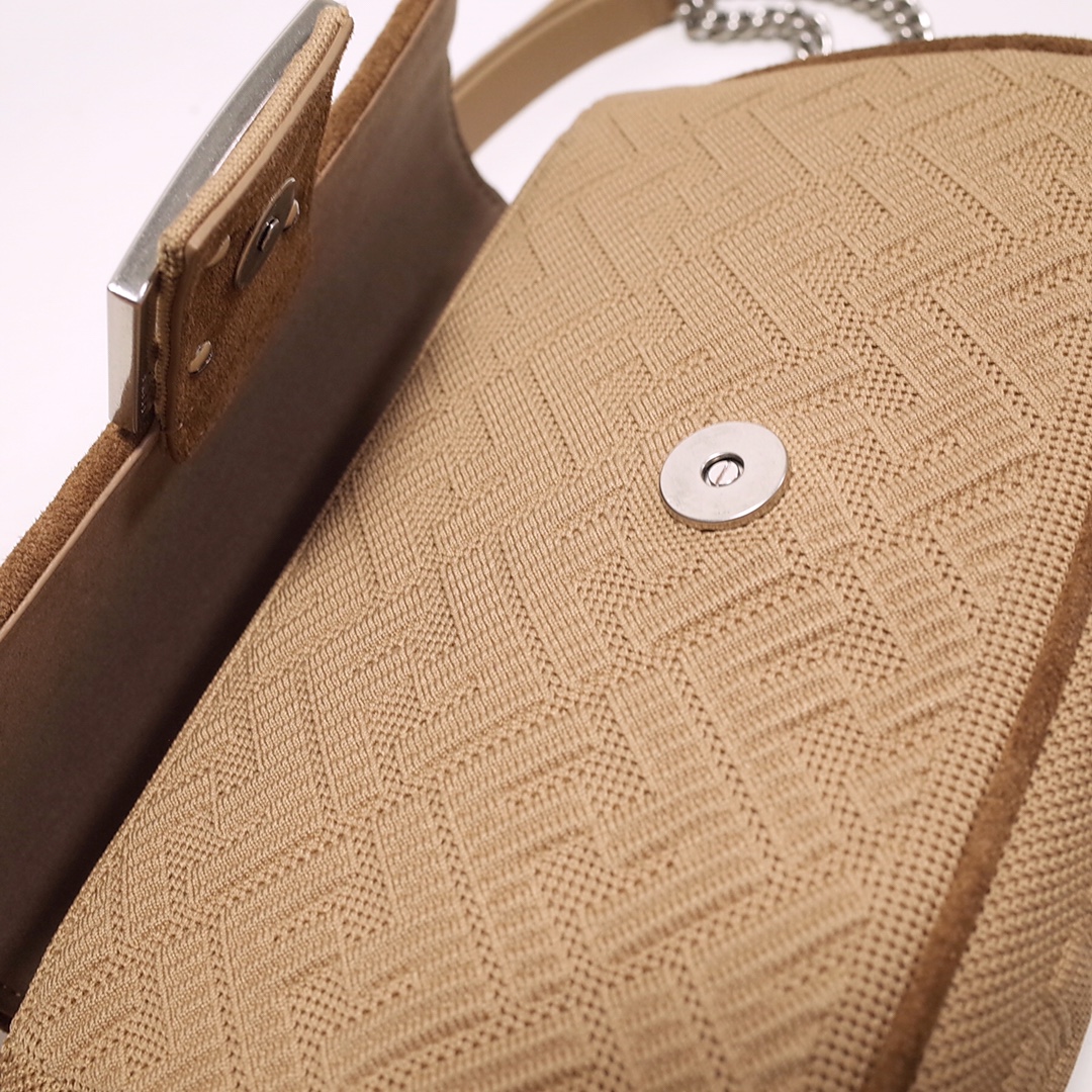 Fendi Iconic Medium Baguette Bag With Chain  (24-14.5-7CM)   8BR793 - DopestKickz