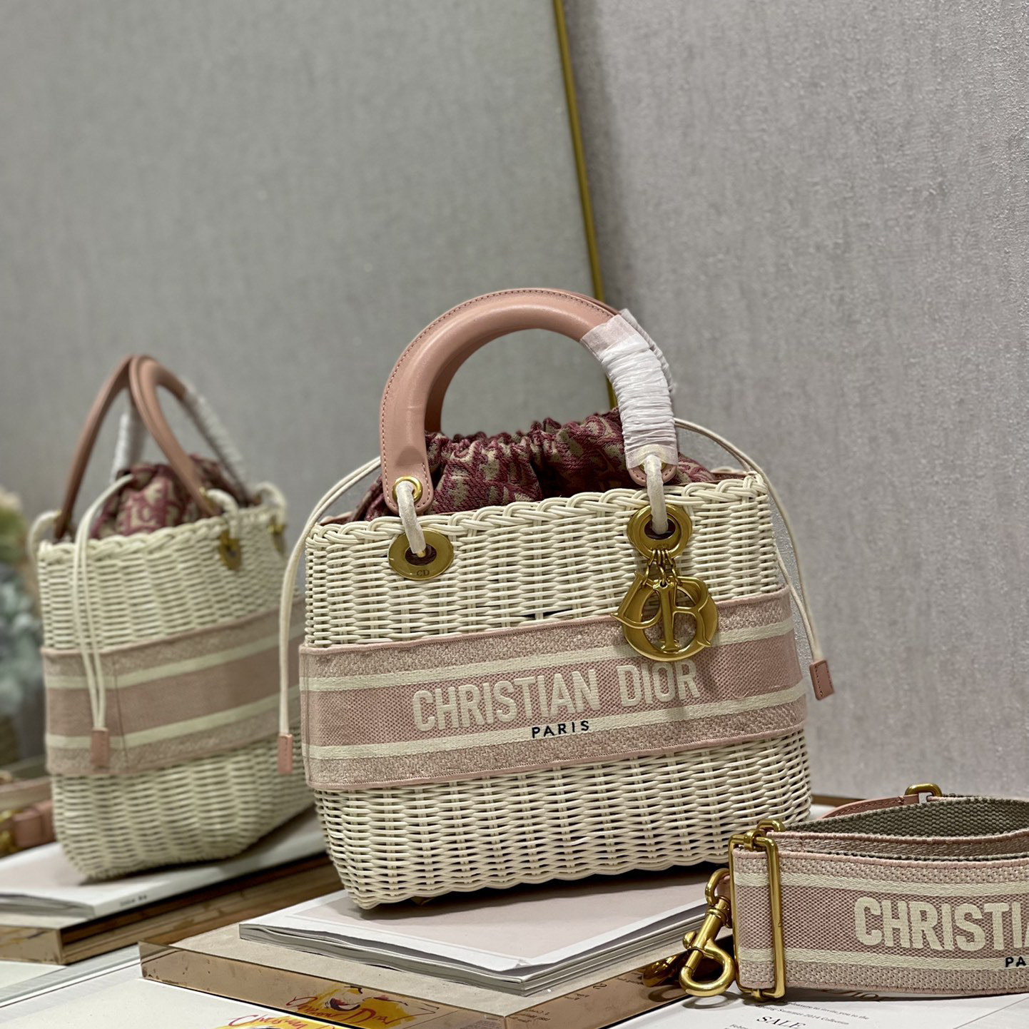 Dior Medium Lady Dior Bag(24-20-11cm) - DopestKickz