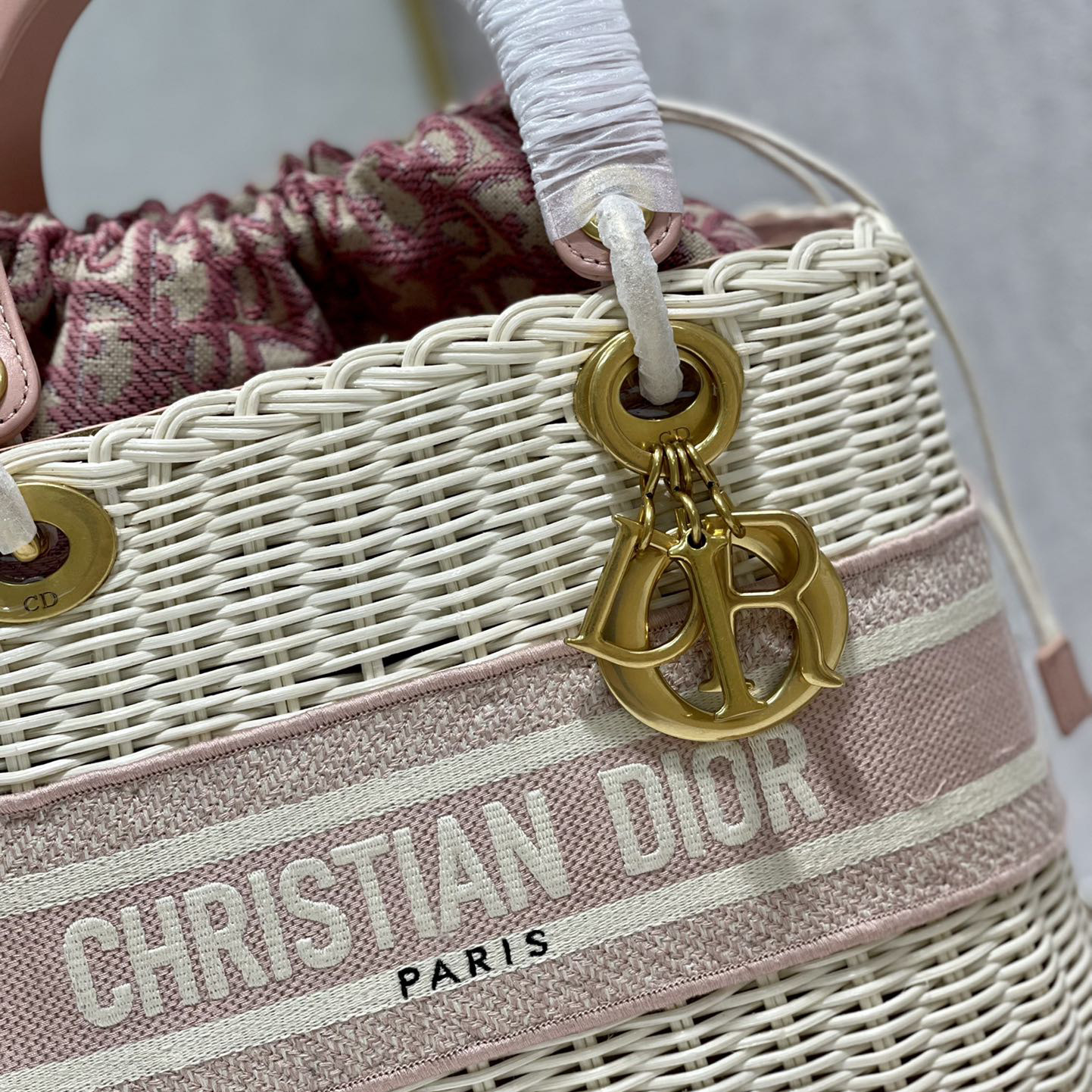 Dior Medium Lady Dior Bag(24-20-11cm) - DopestKickz