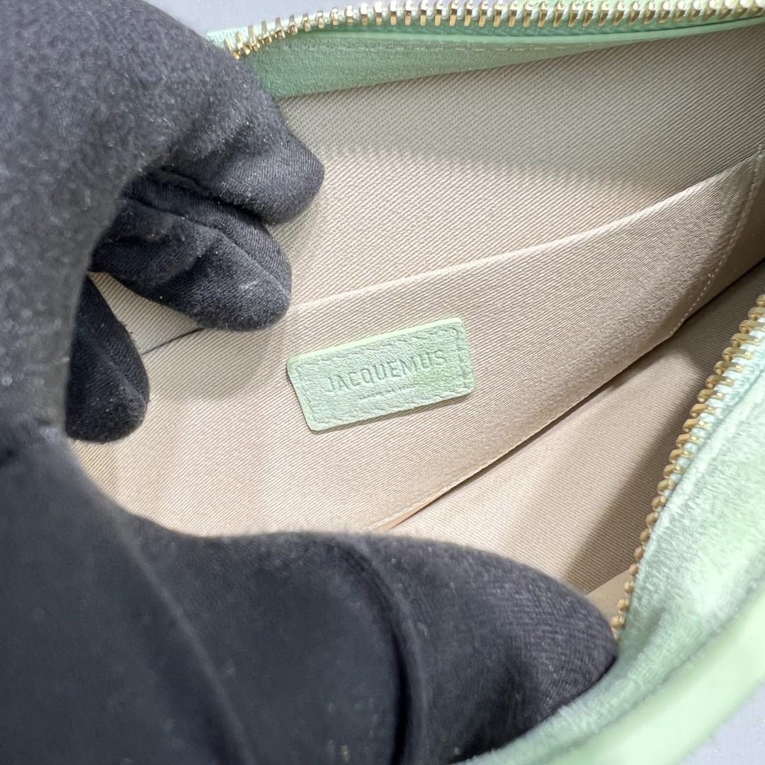 Jacquemus La Vague Ocean Curve Shoulder Bag(33-14.5-6cm) - DopestKickz