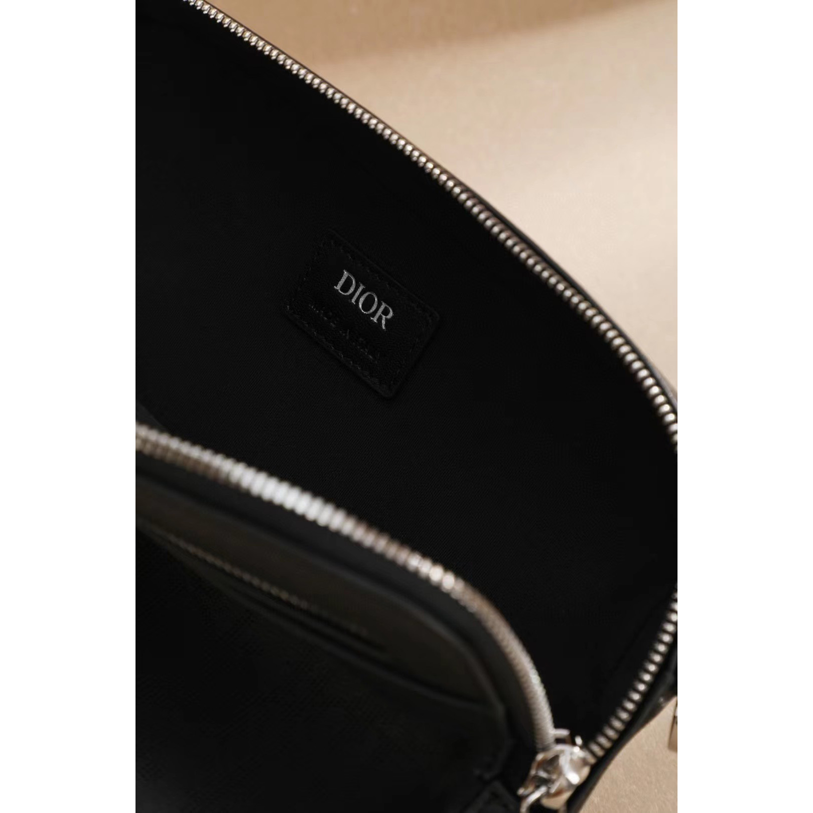 Dior Black Obique Galaxy Leather Safari Messenger Bag(22-15-6cm) - DopestKickz